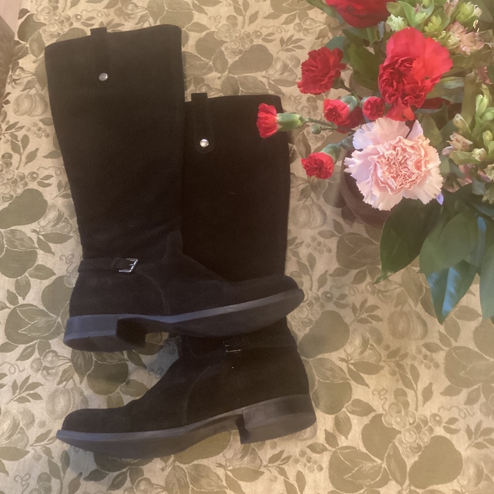 La CANADIENNE BLACK SUEDE KNEE HIGH BOOTS SIZE 9.5